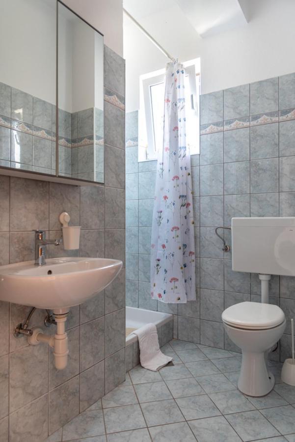 Rasin Apartments ปาโกชตาเน ภายนอก รูปภาพ
