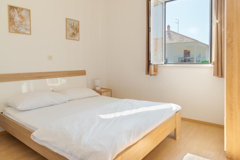 Rasin Apartments ปาโกชตาเน ภายนอก รูปภาพ